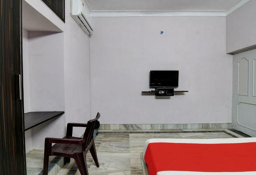 غرفة كلاسيكية ثلاثية, O Pramod Residency