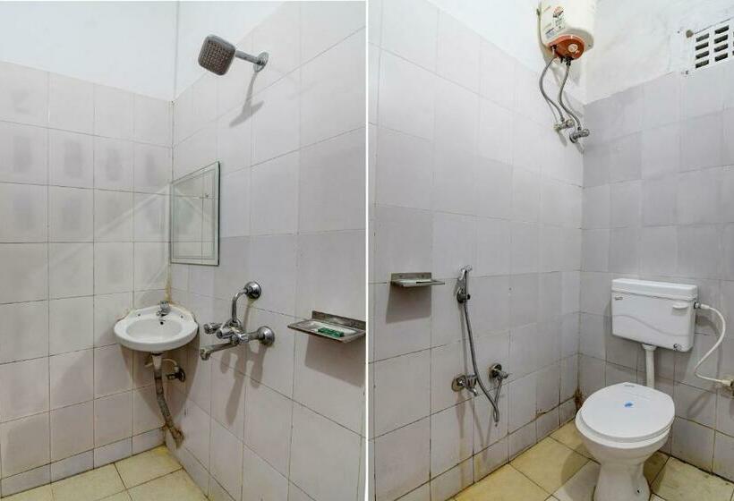 غرفة كلاسيكية ثلاثية, O Pramod Residency