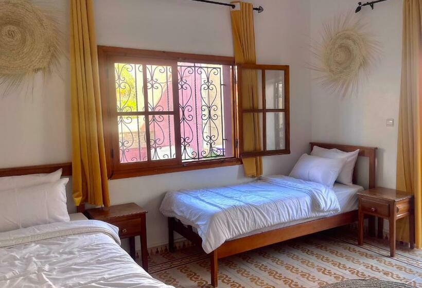 חדר סטנדרט עם מרפסת, Darna Surf House Morocco