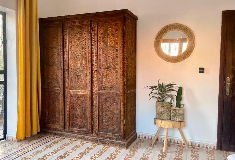 חדר סטנדרט עם מרפסת, Darna Surf House Morocco