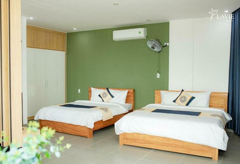 اتاق لوکس خانوادگی, Khách Sạn Lavie Hotel Quảng Ngãi
