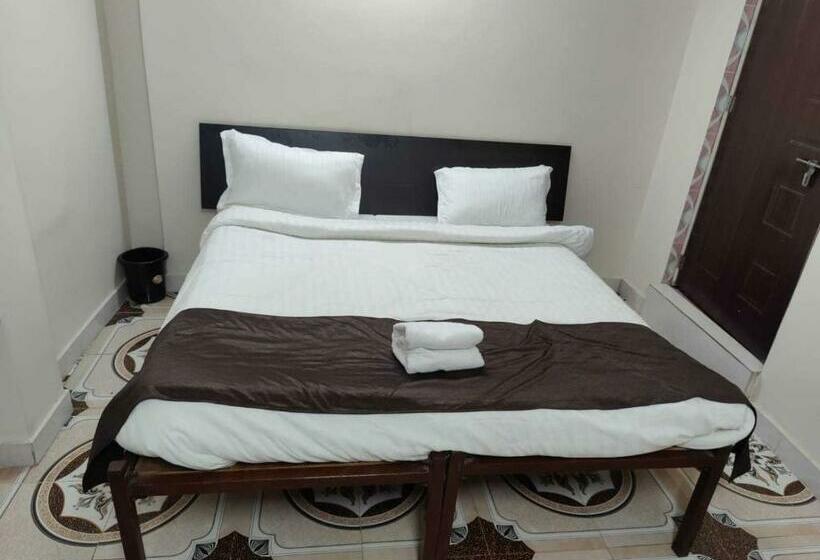 Triple Classic Room, Spot On Hotel Pm