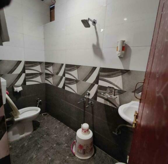 Трехместный Номер Классика, Spot On Hotel Pm