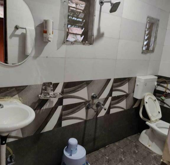 Трехместный Номер Классика, Spot On Hotel Pm