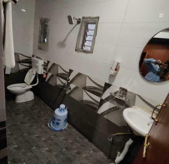 Triple Classic Room, Spot On Hotel Pm