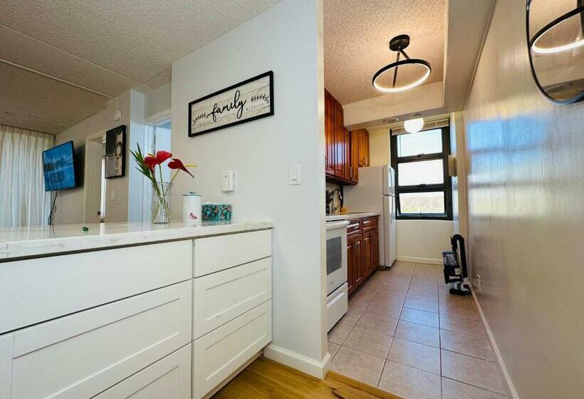 آپارتمان 1 خوابه با چشم‌انداز, Waikiki Banyan Pool Free Parking Free Wi Fi One Br