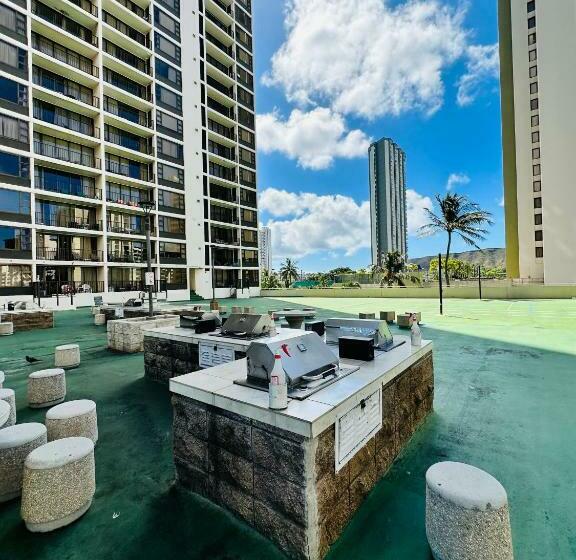 آپارتمان 1 خوابه با چشم‌انداز, Waikiki Banyan Pool Free Parking Free Wi Fi One Br