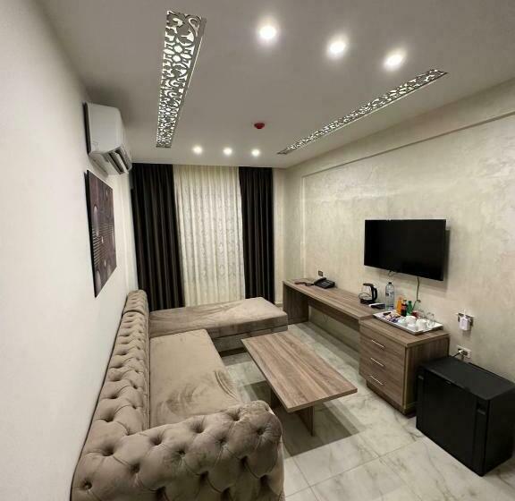 اتاق لوکس با تخت بزرگ, Antalya Hotel Amman
