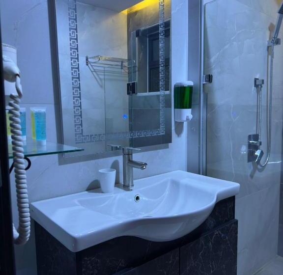 اتاق لوکس با تخت بزرگ, Antalya Hotel Amman