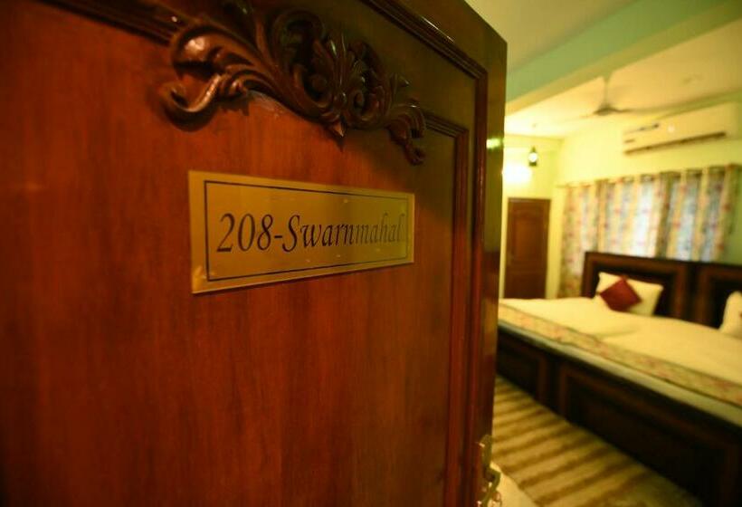 Quarto Familiar, The Bnb World Boutique Stay