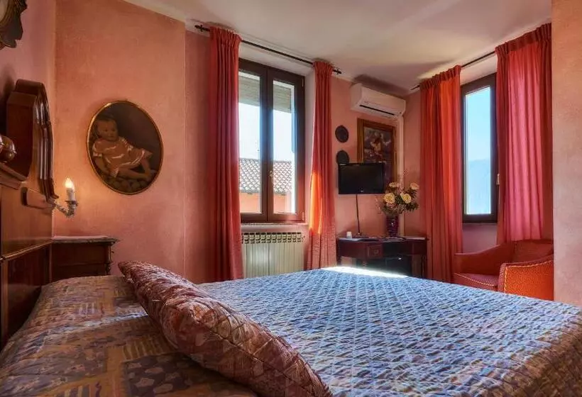 اتاق استاندارد, B&b   Foresteria   Frontelago Lake Como