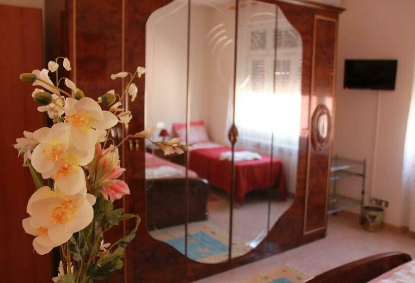 اتاق راحتی سه تخته, Altea