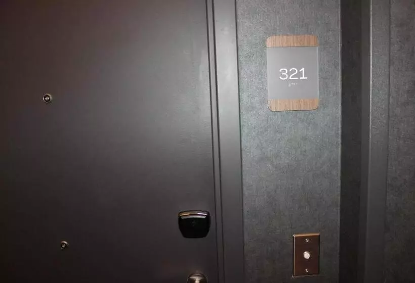 身障者適用キングサイズベッドルーム, Aloft Syracuse Inner Harbor