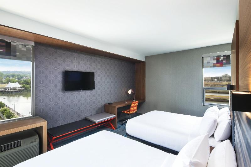 Номер Стандарт, Aloft Syracuse Inner Harbor