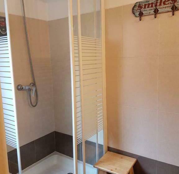 اتاق استاندارد, Barri Antic Hostel & Pub