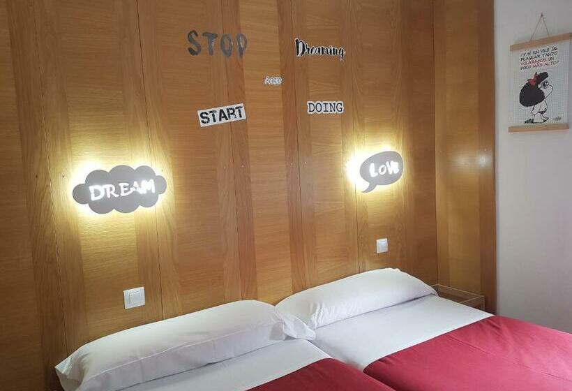 اتاق استاندارد, Barri Antic Hostel & Pub