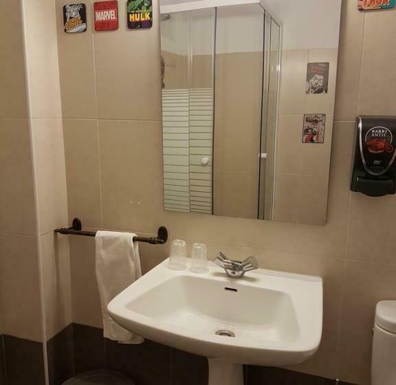 اتاق استاندارد, Barri Antic Hostel & Pub