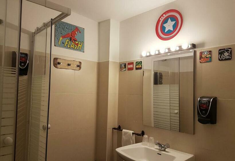 اتاق استاندارد, Barri Antic Hostel & Pub