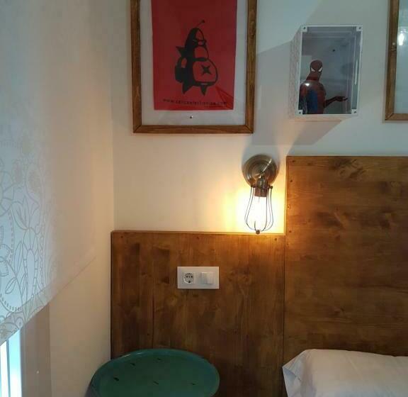 اتاق استاندارد, Barri Antic Hostel & Pub