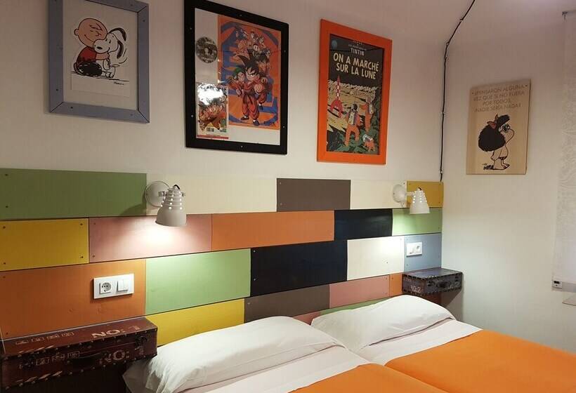 اتاق استاندارد سه نفره, Barri Antic Hostel & Pub