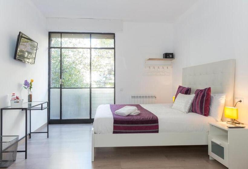 Номер Deluxe с Балконом, Brustar Sagrada Familia