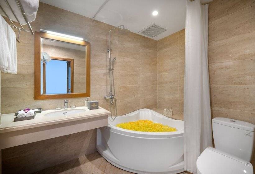 اتاق پرمیوم با چشمانداز دریا, Diamond Sea