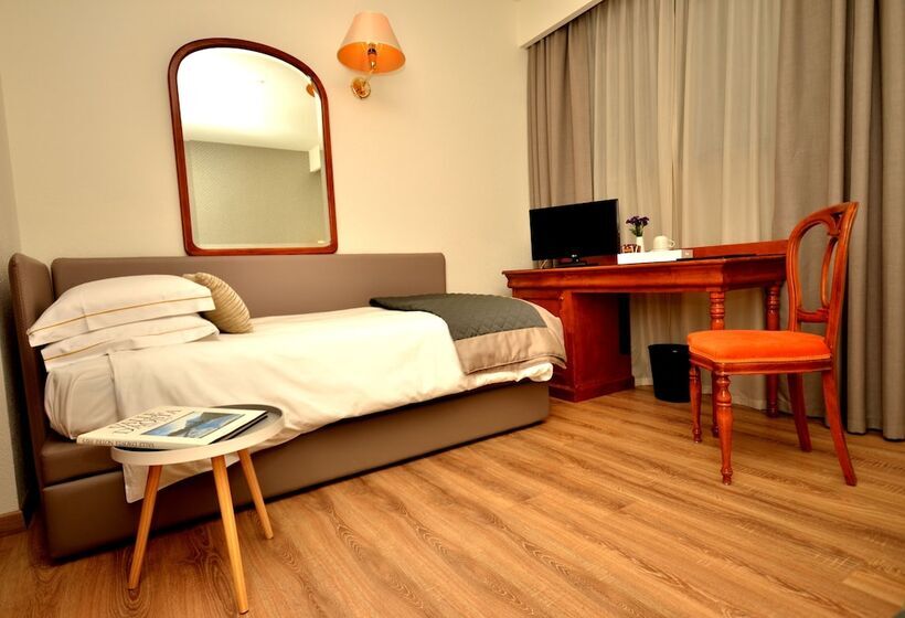 اتاق استاندارد سه نفره, Diana Jardin Et Spa