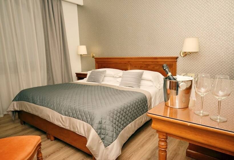 اتاق استاندارد سه نفره, Diana Jardin Et Spa