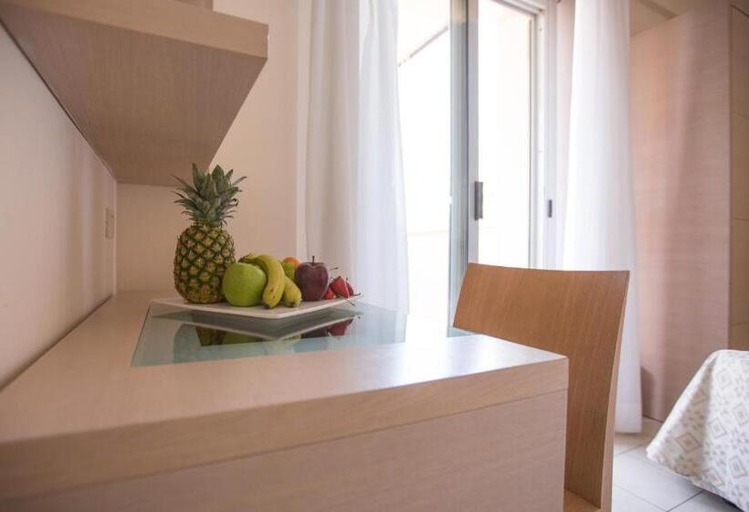 غرفة قياسية, Europa