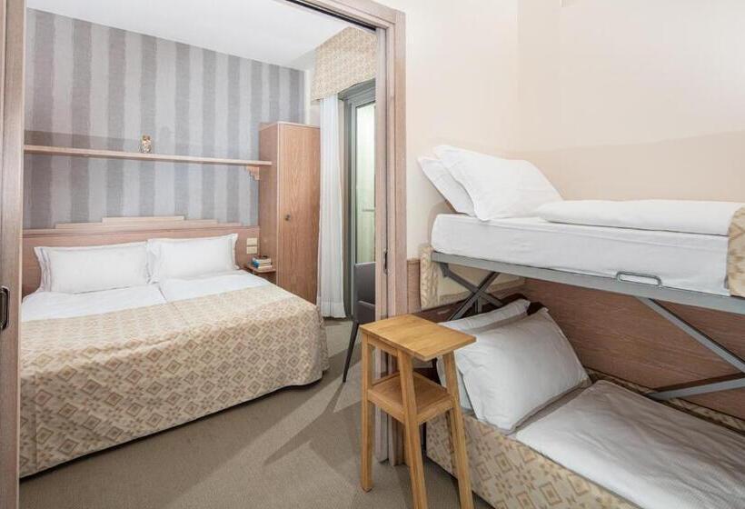 غرفة قياسية رباعية, Europa