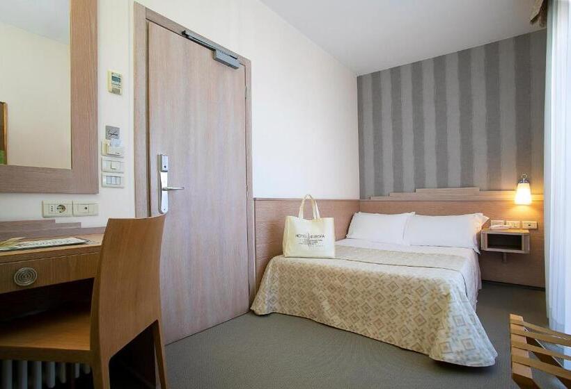 غرفة قياسية فردية, Europa