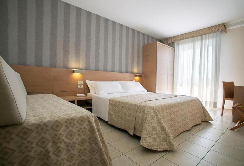 غرفة قياسية فردية, Europa