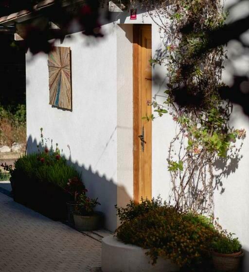 スタンダードルーム, Hôtel Les Volets Rouges  Cassis