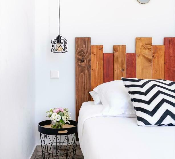 スタンダードルーム, Hôtel Les Volets Rouges  Cassis