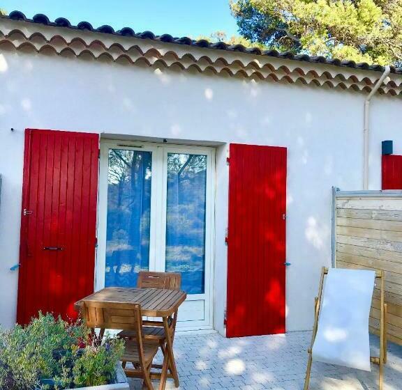 テラス付きスタンダードルーム, Hôtel Les Volets Rouges  Cassis