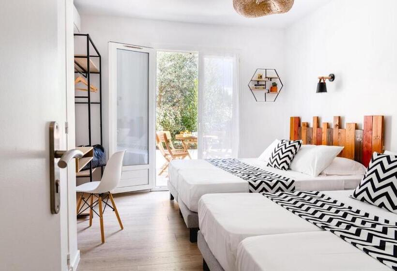 スタンダード４人部屋, Hôtel Les Volets Rouges  Cassis