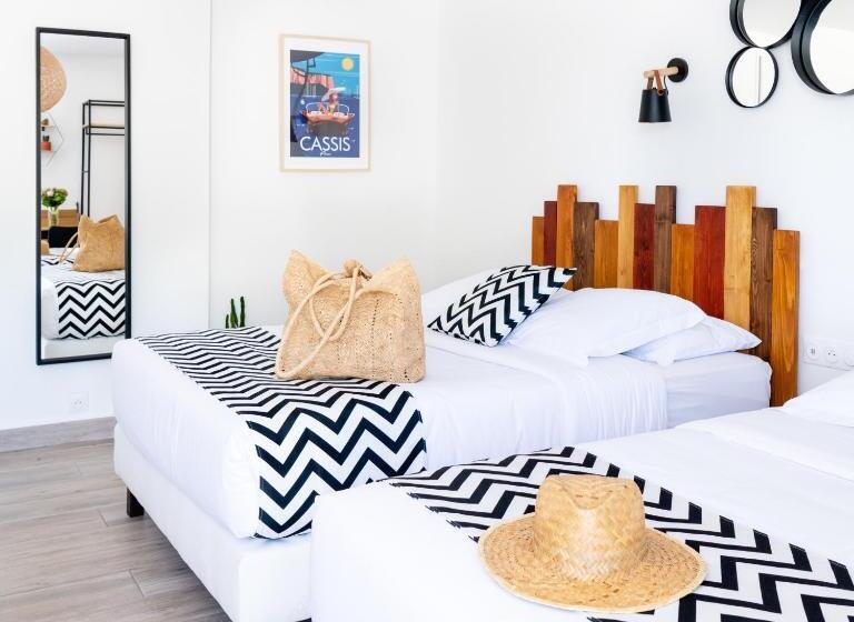 ファミリールーム, Hôtel Les Volets Rouges  Cassis