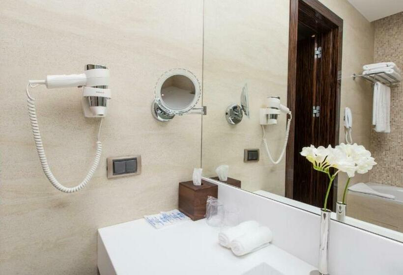 اتاق سوپریور با تخت بزرگ, Kadorr Hotel Resort & Spa