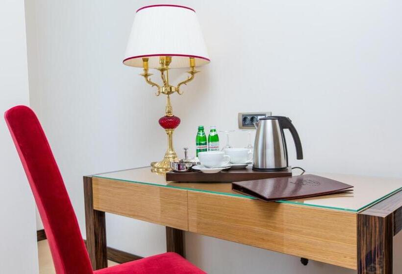 اتاق سوپریور با چشم‌انداز دریا, Kadorr Hotel Resort & Spa