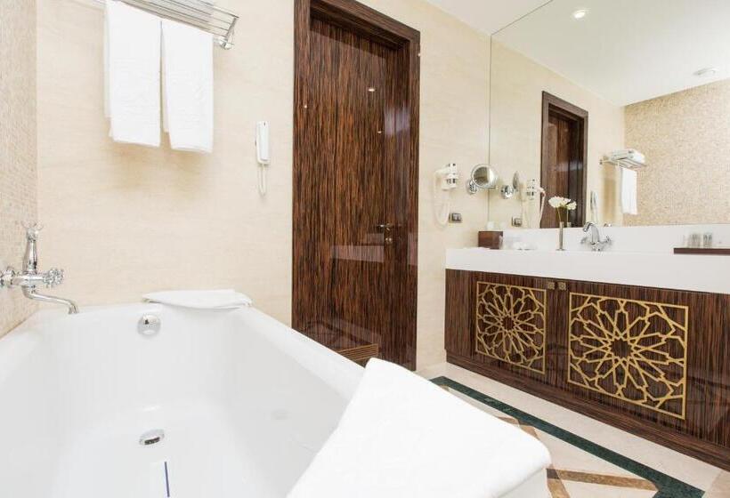 سوییت با چشمانداز دریا, Kadorr Hotel Resort & Spa