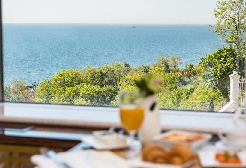 اتاق استاندارد با چشمانداز باغ, Kadorr Hotel Resort & Spa