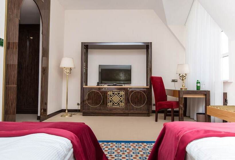 اتاق استاندارد با چشمانداز باغ, Kadorr Hotel Resort & Spa