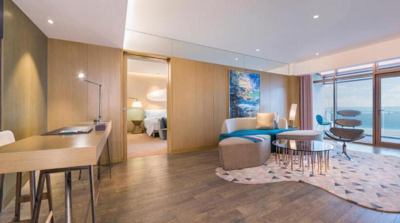 Люкс Кровать Кинг, Le Meridien Qingdao West Coast
