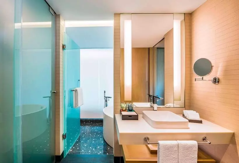 ２ダブルベッドのスタンダードルーム, Le Meridien Qingdao West Coast