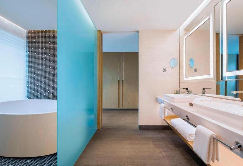 Люкс Кровать Кинг, Le Meridien Qingdao West Coast