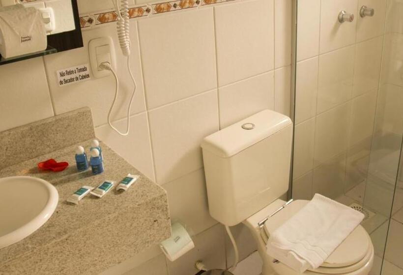 Четырехместный Номер Стандарт, Pousada Jasmim