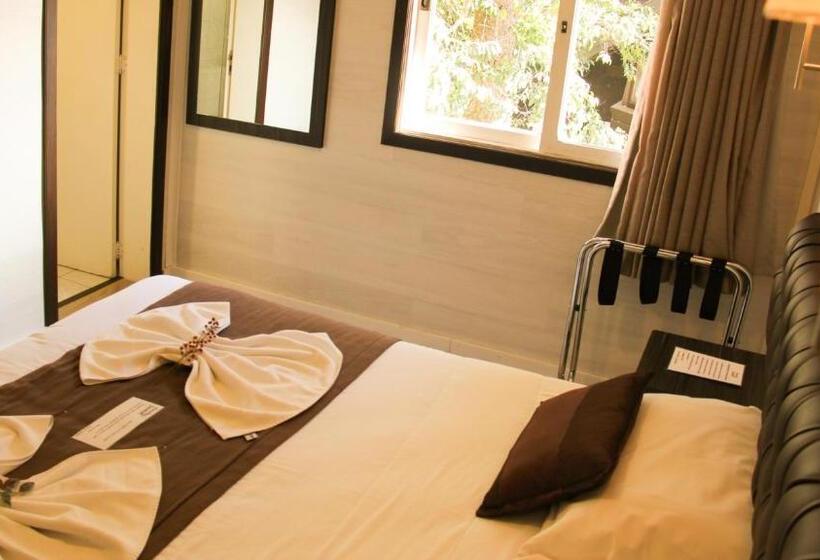 Четырехместный Номер Superior, Pousada Jasmim