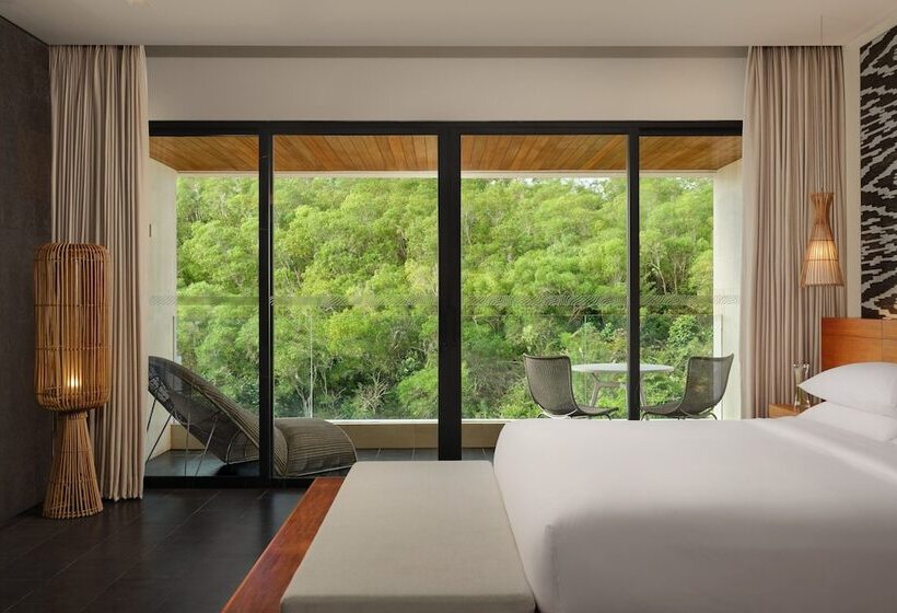 Люкс Вид на Сад, Renaissance Bali Uluwatu Resort & Spa