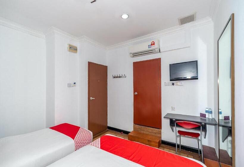 חדר דלוקס לשלושה, Switz Paradise