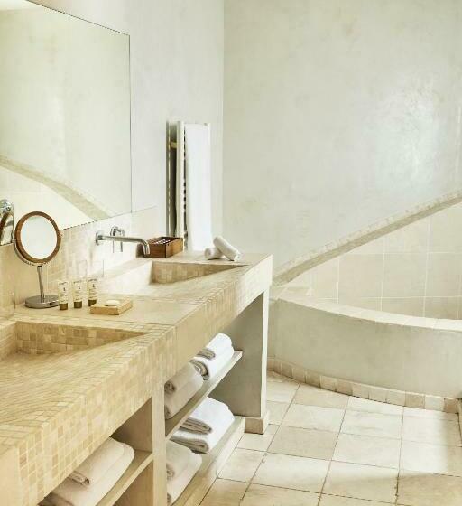 סוויטה עם ג'קוזי, Villa Cosy, Hotel & Spa